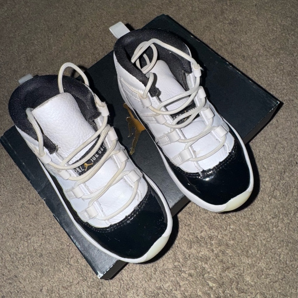 Jordan Kids Sneakers Black and White